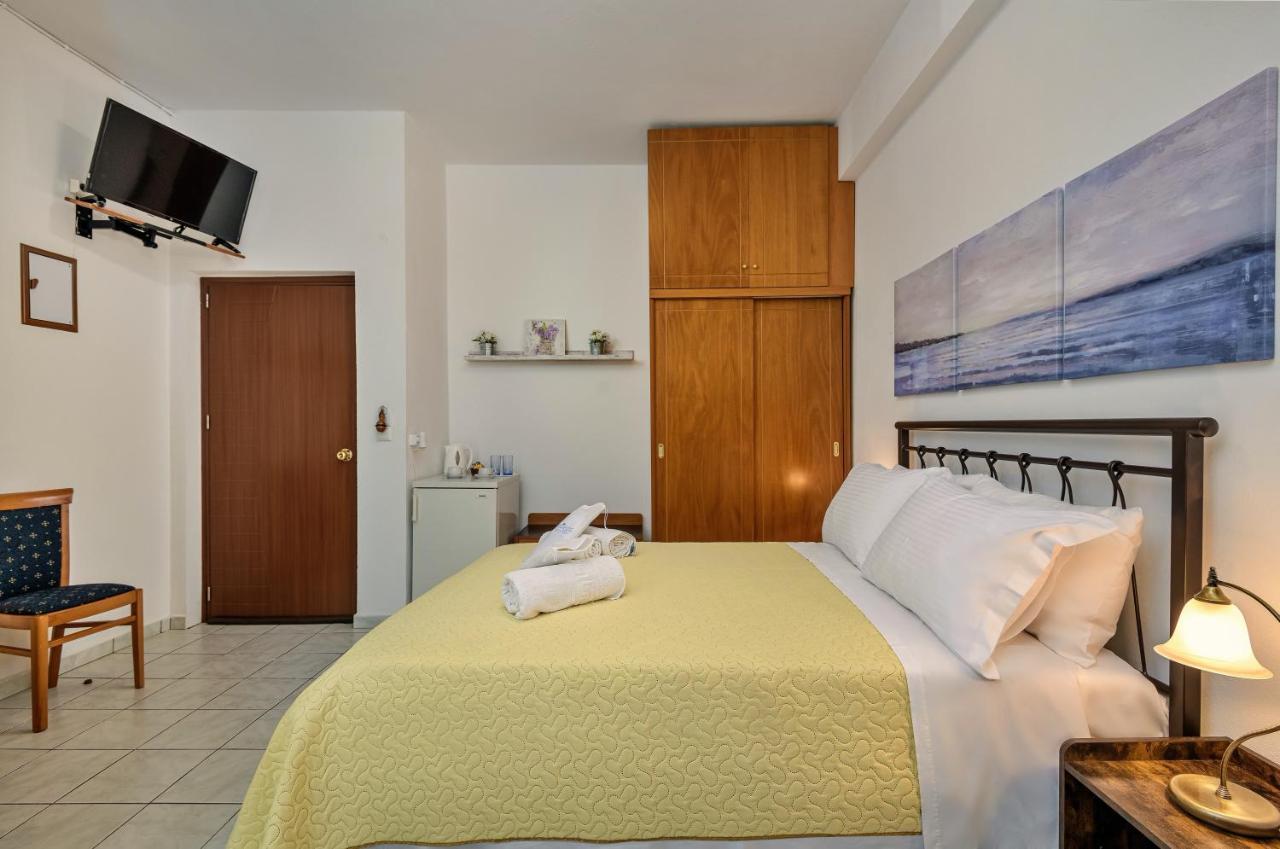 Grikos Hotel Patmos Town Ngoại thất bức ảnh