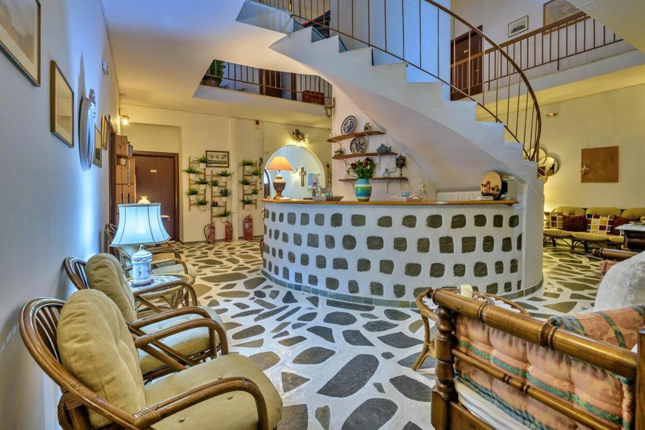 Grikos Hotel Patmos Town Ngoại thất bức ảnh