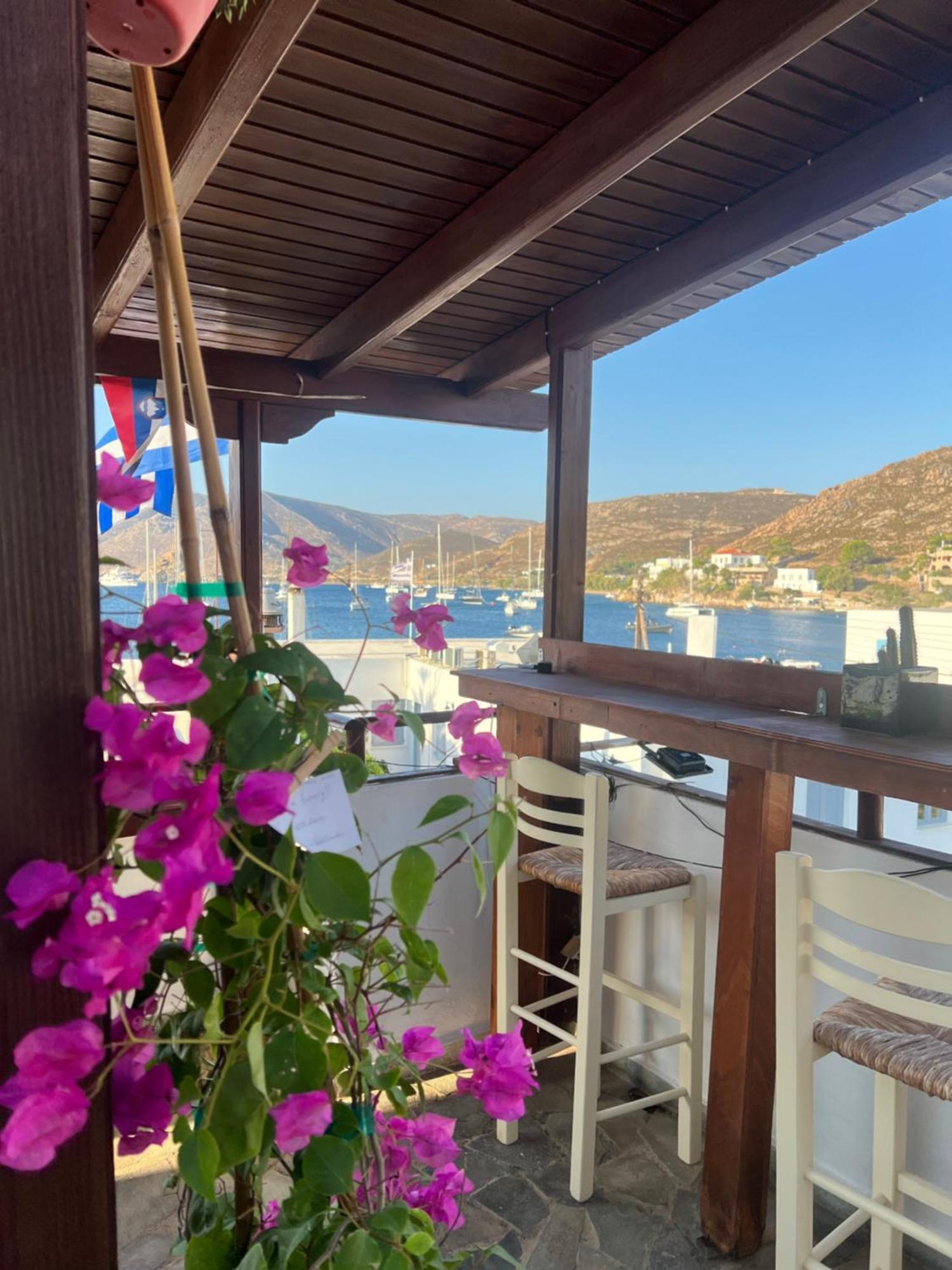 Grikos Hotel Patmos Town Ngoại thất bức ảnh