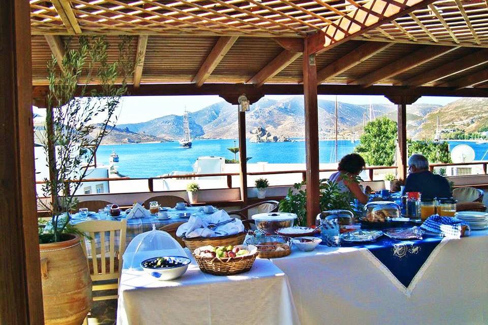 Grikos Hotel Patmos Town Ngoại thất bức ảnh